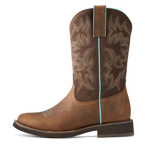 Ariat Women's Delilah Round Toe Boots - Distressed Brown / Fudge Brown